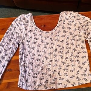 Women’s size XL long sleeved bicycle print crop top 96% Rayon, 4% spandex